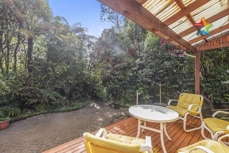 Photo of property in 455 Stokes Valley Road, Stokes Valley, Lower Hutt, 5019