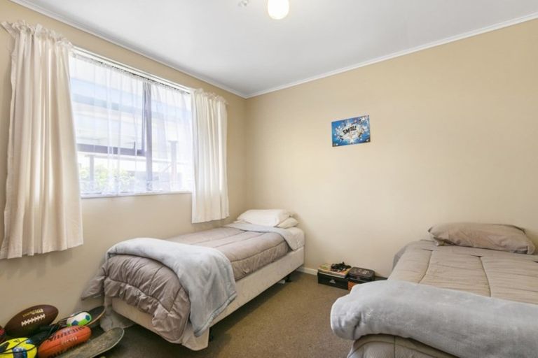 Photo of property in 9a City View Grove, Harbour View, Lower Hutt, 5010