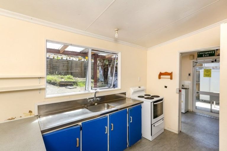 Photo of property in 32 Ngamotu Road, Moturoa, New Plymouth, 4310