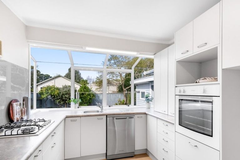 Photo of property in 19 Moa Street, Alicetown, Lower Hutt, 5010