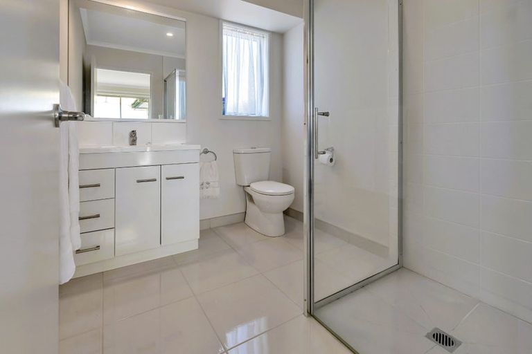 Photo of property in 12 Sando Way, One Tree Point, 0118