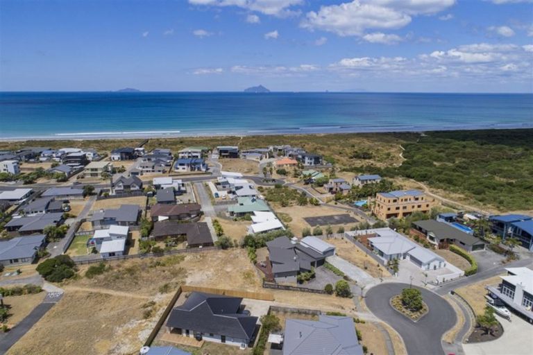 Photo of property in 15 Kihi Place, Ruakaka, 0116