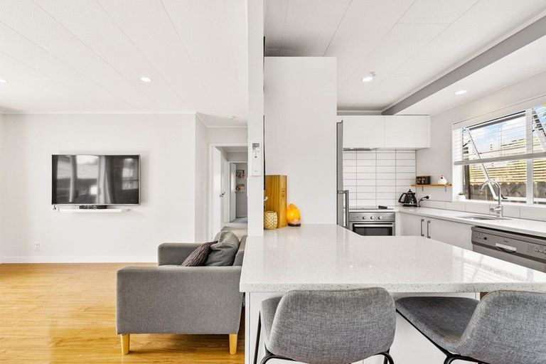 Photo of property in 42a Rautawhiri Road, Helensville, 0800