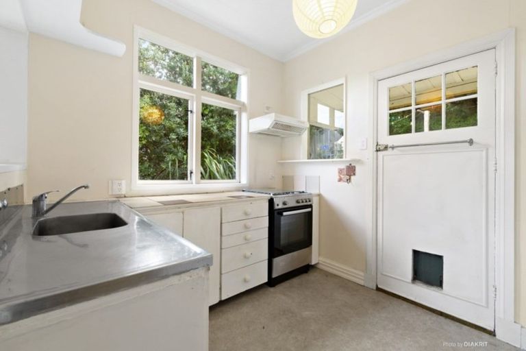 Photo of property in 17 Brighton Street, Island Bay, Wellington, 6023