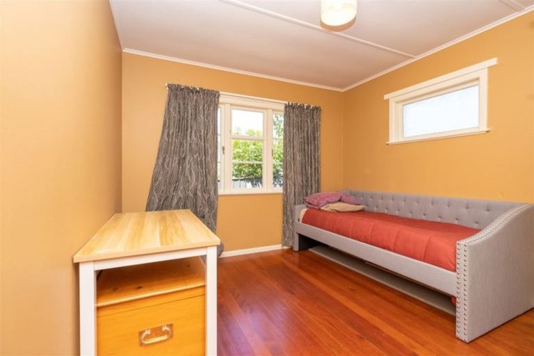 Photo of property in 27 Somme Crescent, Hillcrest, Hamilton, 3216