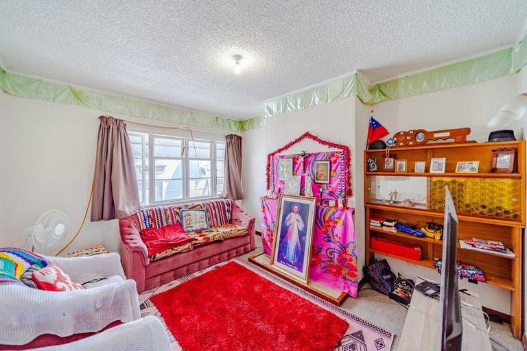 Photo of property in 9 Barker Road, Marewa, Napier, 4110