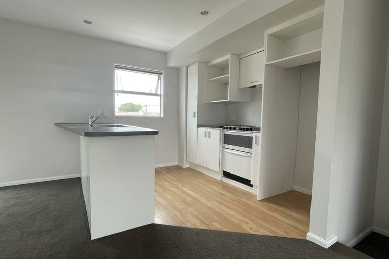 Photo of property in 132 Purchas Street, Edgeware, Christchurch, 8013