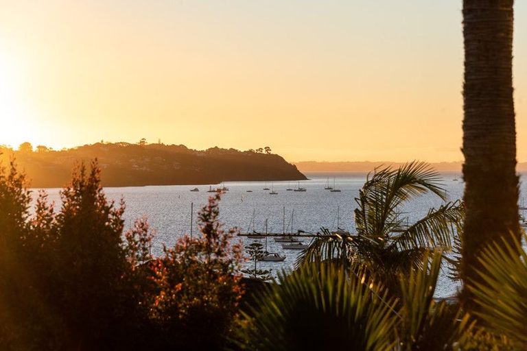 Photo of property in 12 Bucklands Beach Road, Bucklands Beach, Auckland, 2012