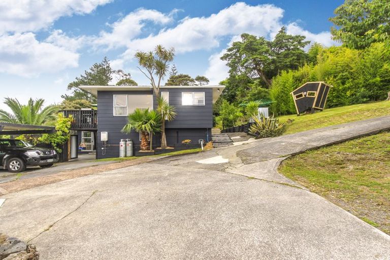 Photo of property in 1/135a Glengarry Road, Glen Eden, Auckland, 0602