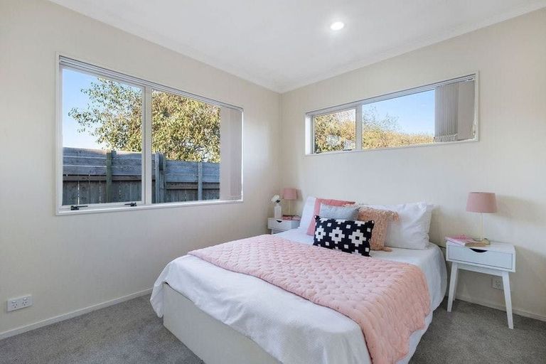 Photo of property in 18 Villino Place, Randwick Park, Auckland, 2105