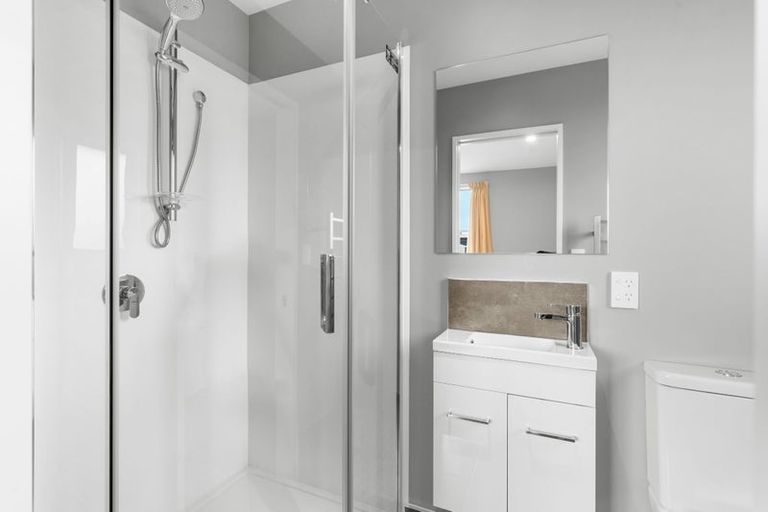 Photo of property in 10 Newnham Terrace, Upper Riccarton, Christchurch, 8041