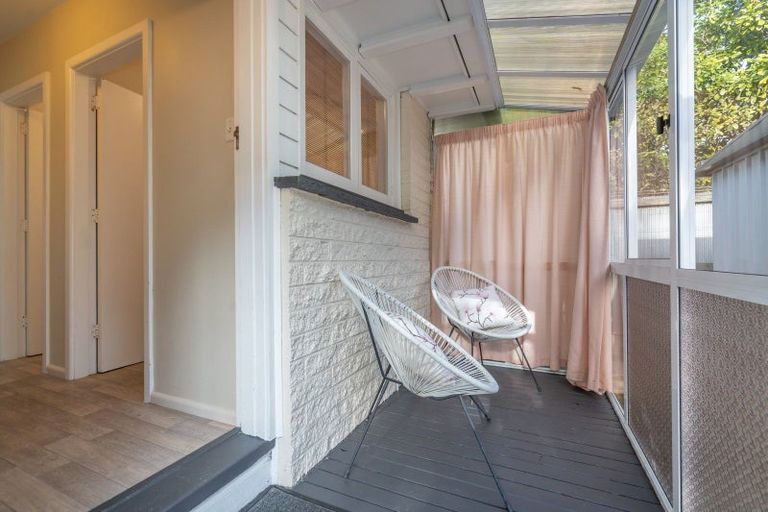 Photo of property in 1/32 Taupata Street, Redcliffs, Christchurch, 8081