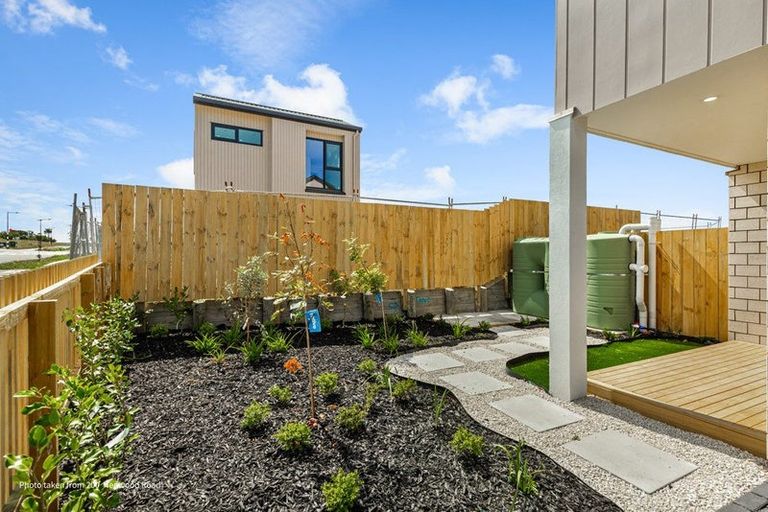 Photo of property in 200a Henwood Road, Westgate, 0814