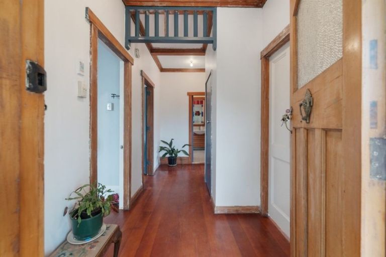 Photo of property in 24 Bond Street, Hamilton East, Hamilton, 3216