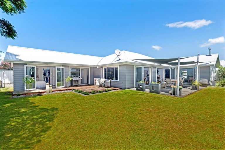 Photo of property in 23 Margaret Place, Lytton West, Gisborne, 4010