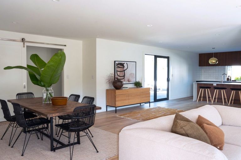 Photo of property in 17 Taruna Place, Havelock North, 4130