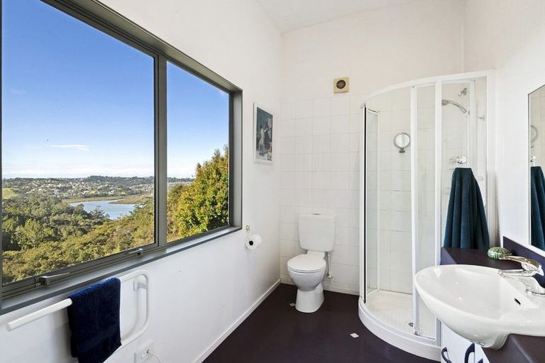 Photo of property in 417 Paremoremo Road, Paremoremo, Auckland, 0632