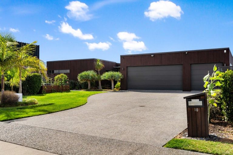 Photo of property in 10 Mer Place, Bay View, Napier, 4104