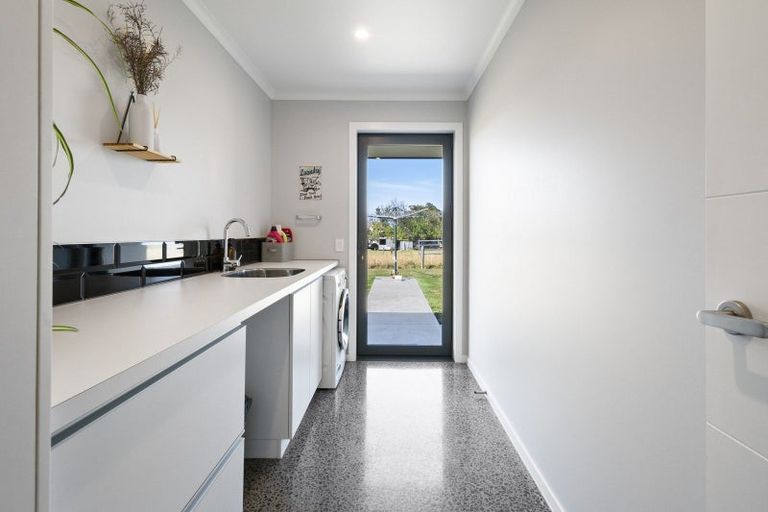 Photo of property in 728 Makino Road, Halcombe, Feilding, 4777