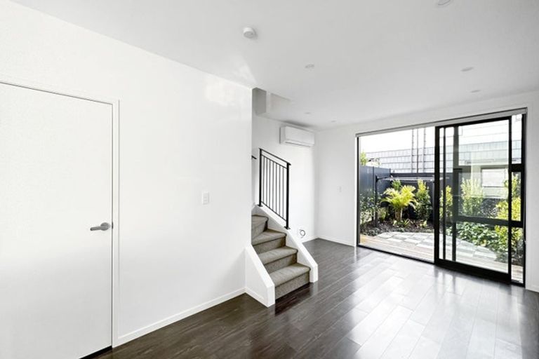 Photo of property in 61 Tuaiwi Street, Manukau, Auckland, 2104