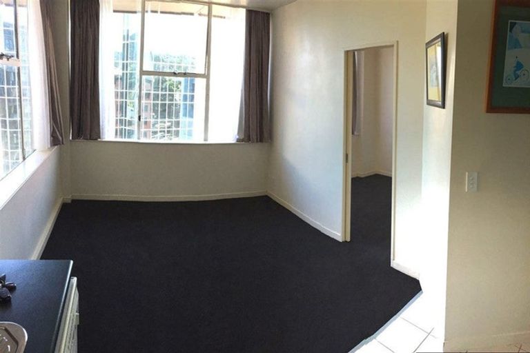 Photo of property in Terrace Tower Apartments, 12a/126 The Terrace, Wellington Central, Wellington, 6011