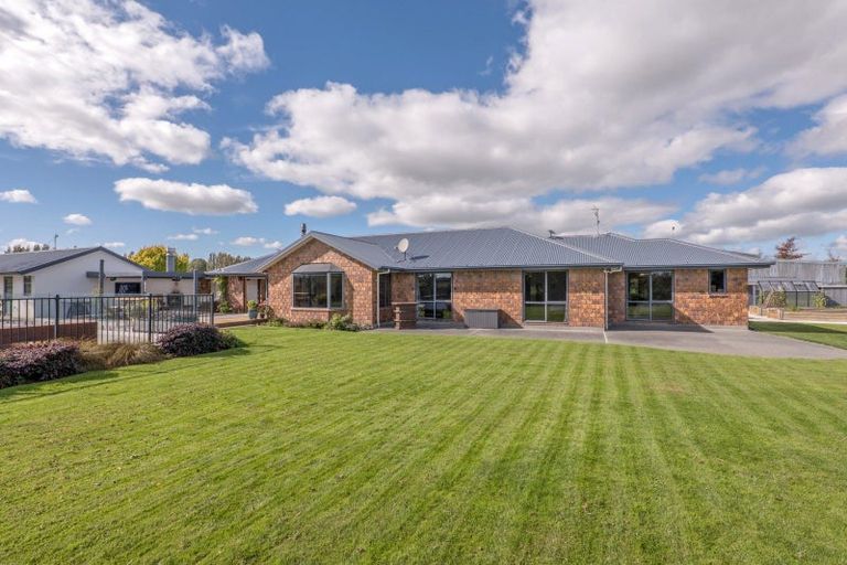 Photo of property in 60 Hollands Road, Tinwald, Ashburton, 7771