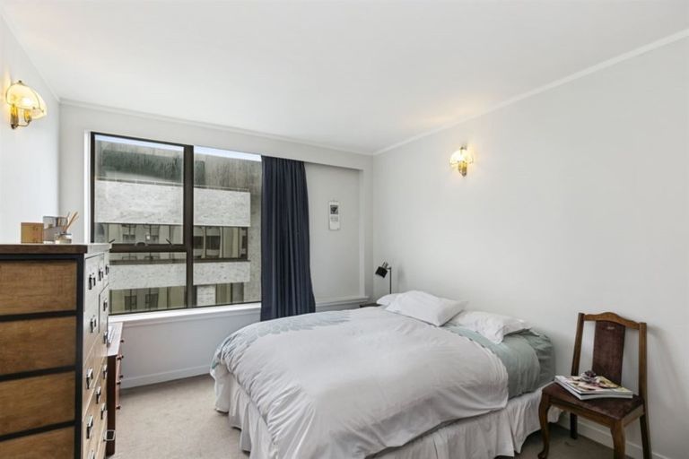 Photo of property in Hobson Court Flats, 51/70 Hobson Street, Thorndon, Wellington, 6011