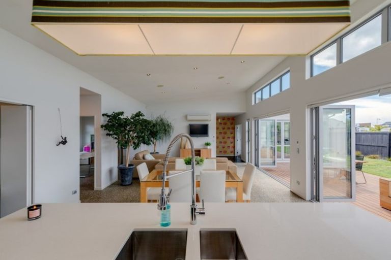 Photo of property in 21 Torrey Pines, Waimairi Beach, Christchurch, 8083