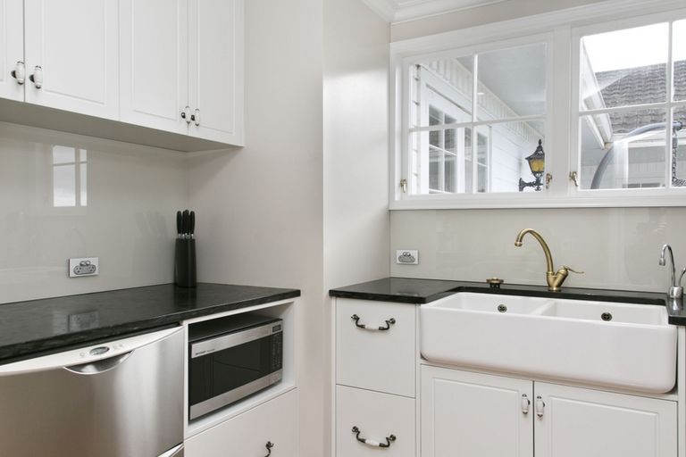 Photo of property in 34 Mapara Road, Acacia Bay, Taupo, 3385