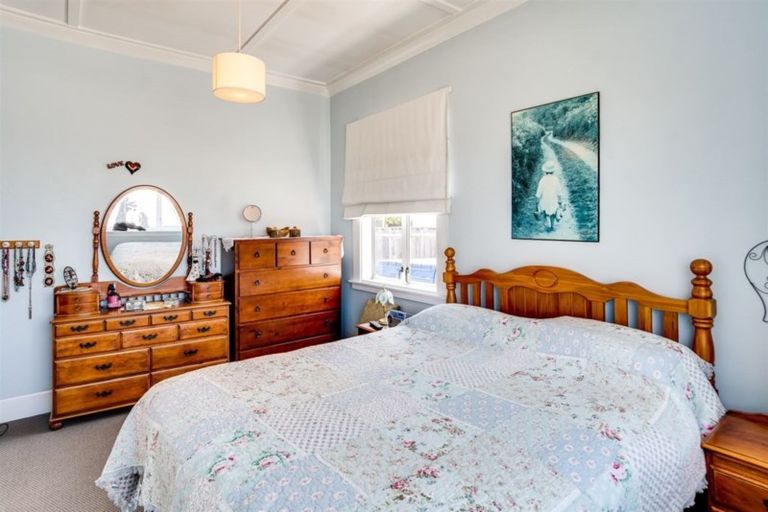 Photo of property in 5 Francis Drake Street, Waipukurau, 4200