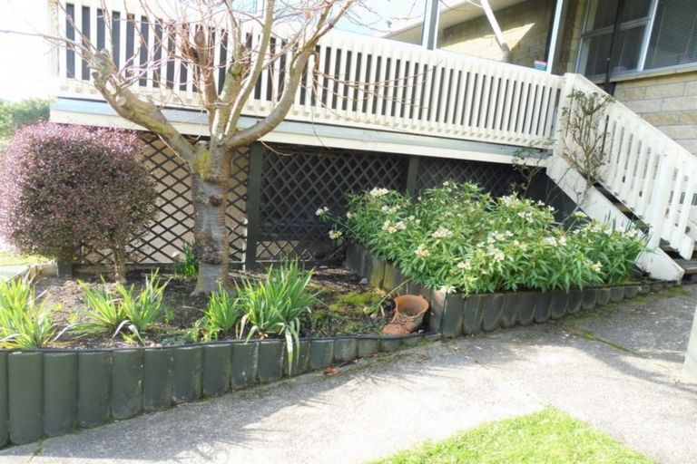 Photo of property in 51 Hampden Street, Picton, 7220