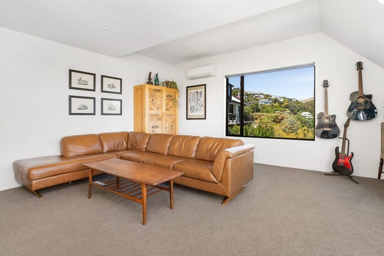 Photo of property in 3 Roland Lane, Mount Pleasant, Christchurch, 8081