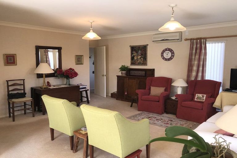 Photo of property in 11 Maurton Place, Onerahi, Whangarei, 0110