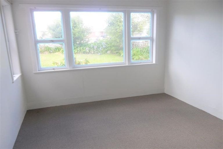 Photo of property in 300 Te Atatu Road, Te Atatu South, Auckland, 0610