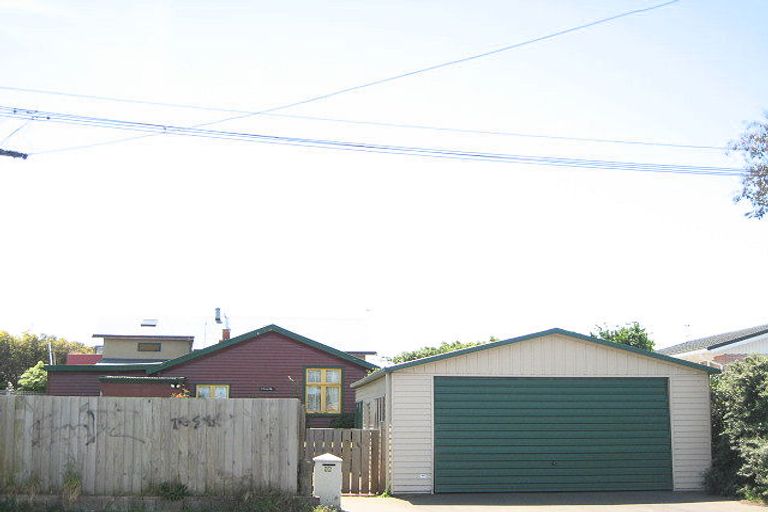 Photo of property in 25 Larnach Street, Waimairi Beach, Christchurch, 8083