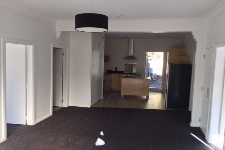 Photo of property in 329 Ohiro Road, Brooklyn, Wellington, 6021