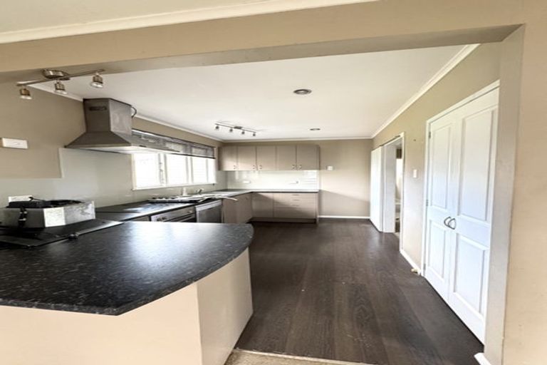 Photo of property in 53 Tawa Crescent, Manurewa, Auckland, 2102