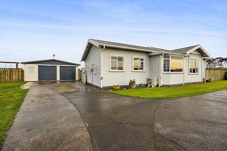 Photo of property in 22 Batten Road, Okaiawa, Hawera, 4671
