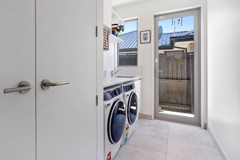 Photo of property in 2 Guyon Street, Marshland, Christchurch, 8083