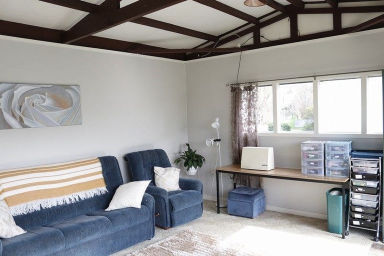 Photo of property in 4 Smithfield Road, College Estate, Whanganui, 4500