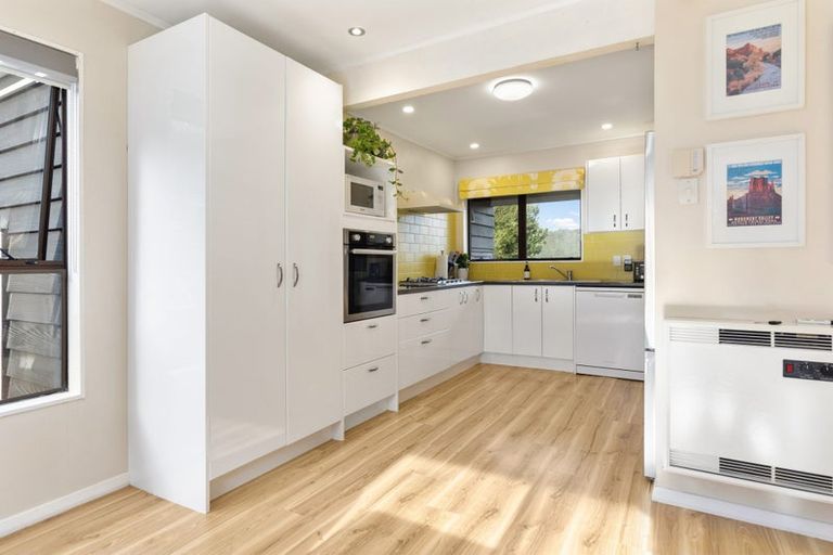 Photo of property in 85 Percy Dyett Drive, Karori, Wellington, 6012