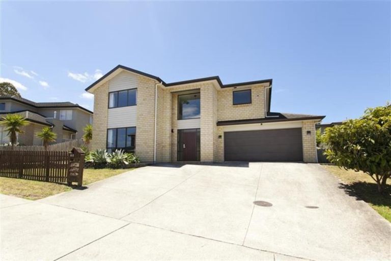 Photo of property in 13 Keating Rise, Northcross, Auckland, 0632