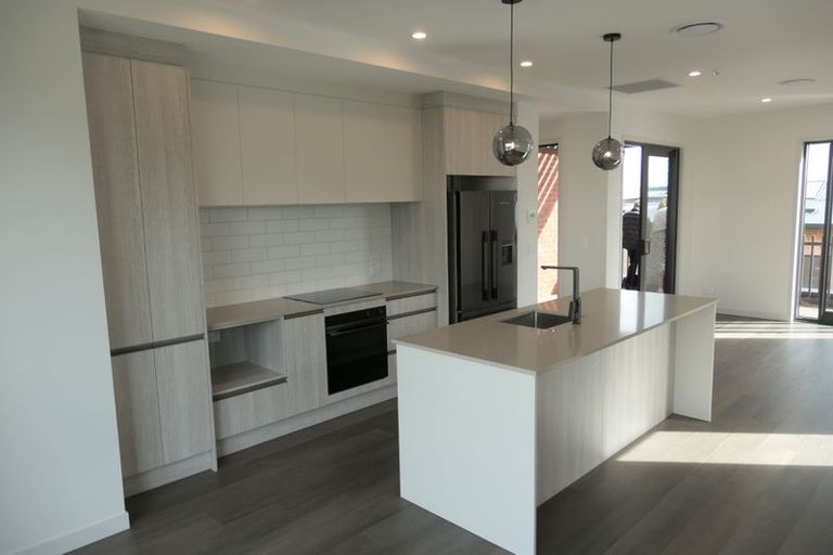 Photo of property in 8/2 Marlborough Crescent, Hobsonville, Auckland, 0616