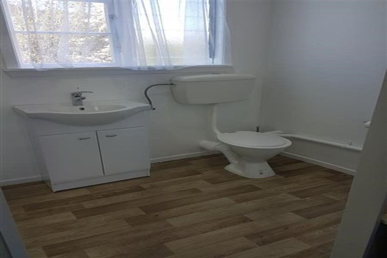 Photo of property in 528-530 Devon Street East, Fitzroy, New Plymouth, 4312