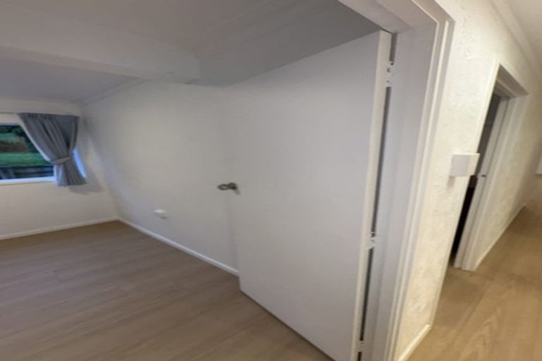 Photo of property in 8 Awaruku Road, Torbay, Auckland, 0630