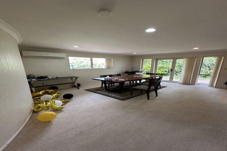 Photo of property in 6 Nathan Close, Somerville, Auckland, 2014