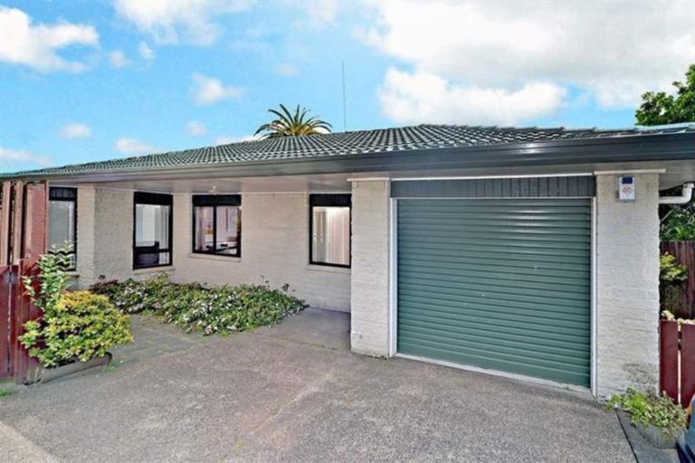Photo of property in 4/16 Wood Street, Papakura, 2110