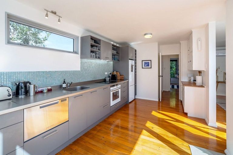 Photo of property in 9 Malcolm Street, Martinborough, 5711