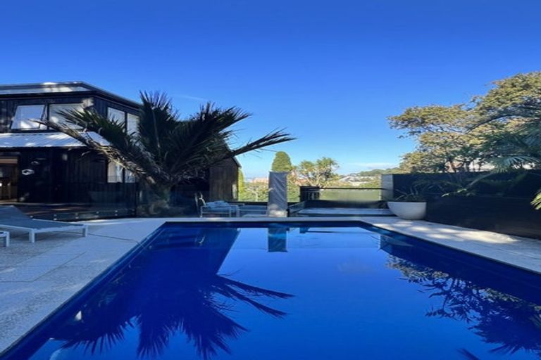 Photo of property in 23 Telephone Road, Birkenhead, Auckland, 0626