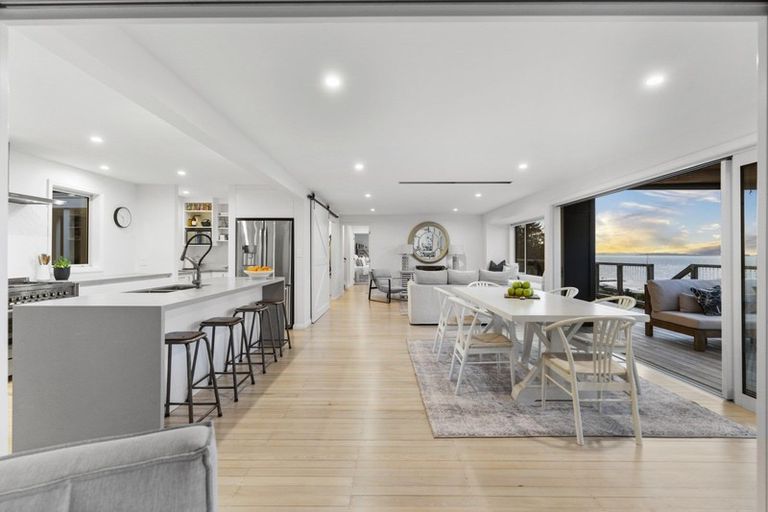 Photo of property in 369 Clifton Road, Whitford, Howick, 2571